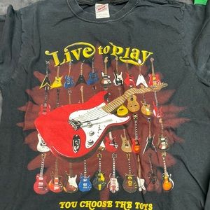 1990s live to play t shirt